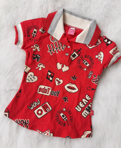 Camiseta roja niña