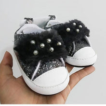 Cargar imagen en el visor de la galería, Zapatos Perlas