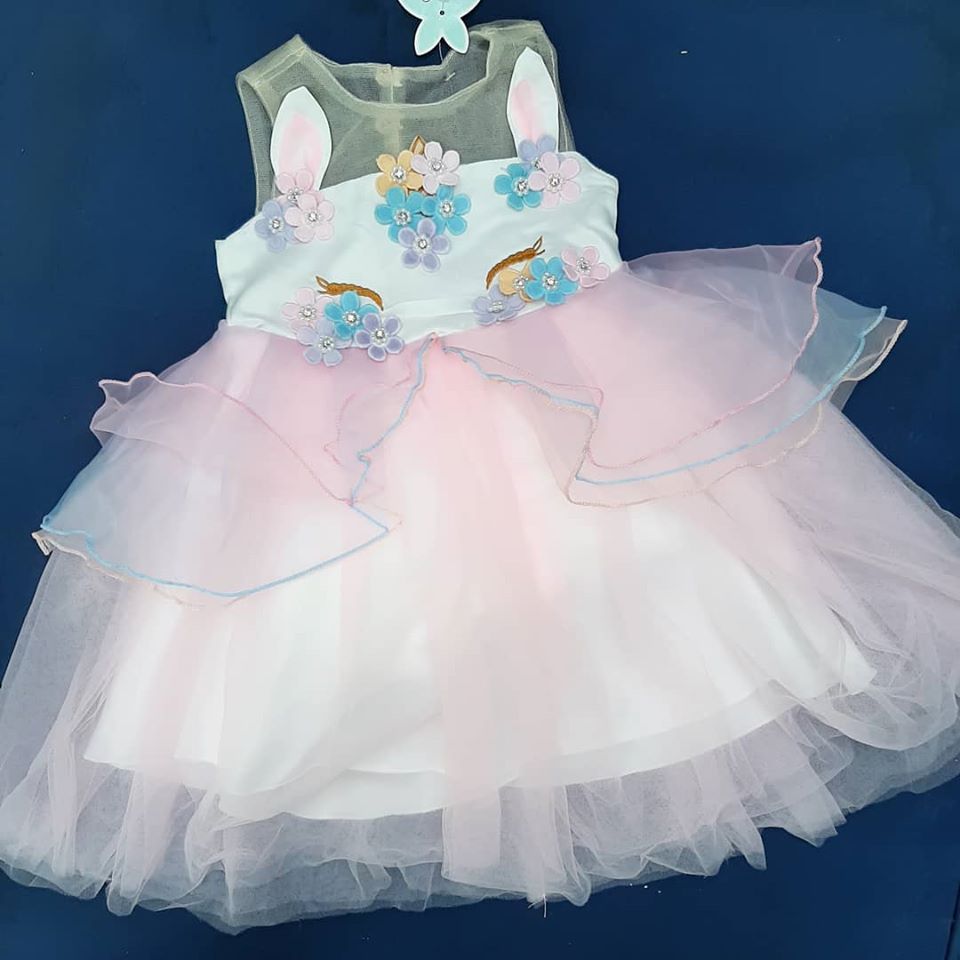 vestido unicornio rosado tul