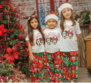 Pijamas familiares navideñas